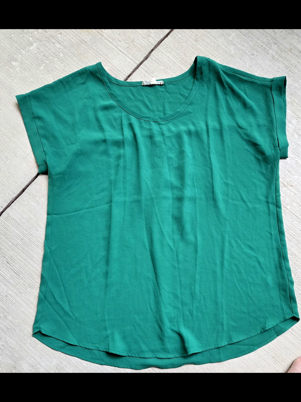 Pleione Emerald Green Short Sleeve Scoop Neck Tee